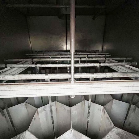 濕電除塵器內(nèi)部陽極管的清洗方法